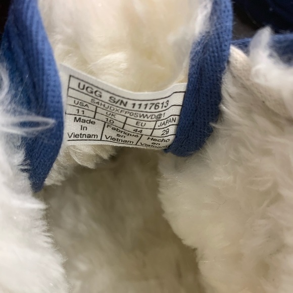 UGG Men’s Neumel Natural Ankle Chukka Boots - Picture 11 of 12